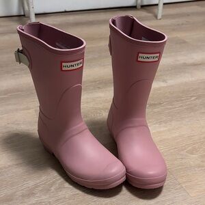 NWOT Hunter Blush Rain Boots